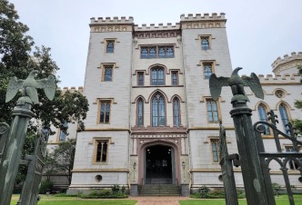 Old Capitol Front Entrance