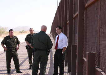 Rubio at the border