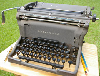 Archaic Typewriter