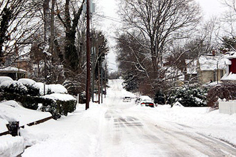 Snowy street in Virginia